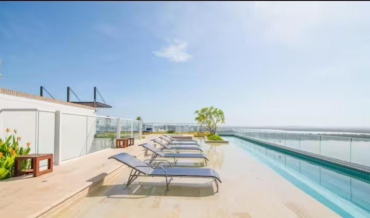 1 Junto Al Mar. Jacuzzi Privado Apartamento *
