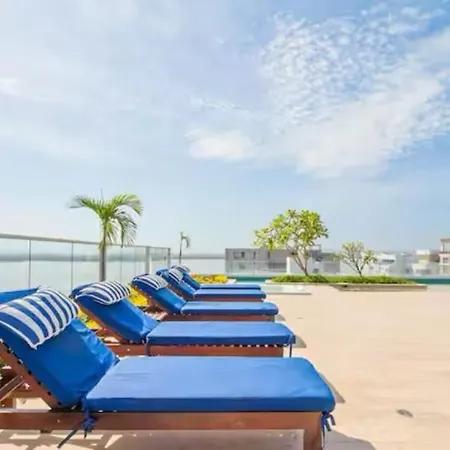 1 Junto Al Mar. Jacuzzi Privado Apartamento *